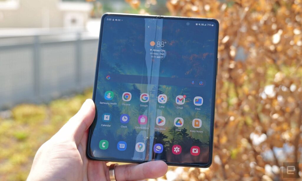 Samsung Galaxy Z Fold 3