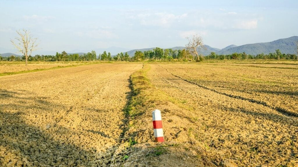 anadheenam patta and Why is it impossible to buy a patta for some land?