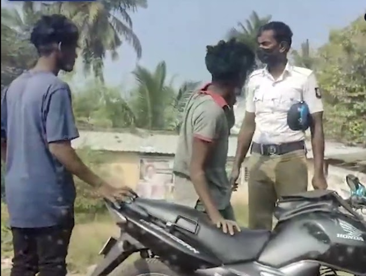 Punishment for traffic police officer who attacked youth in Tirunelveli for not wearing helmet