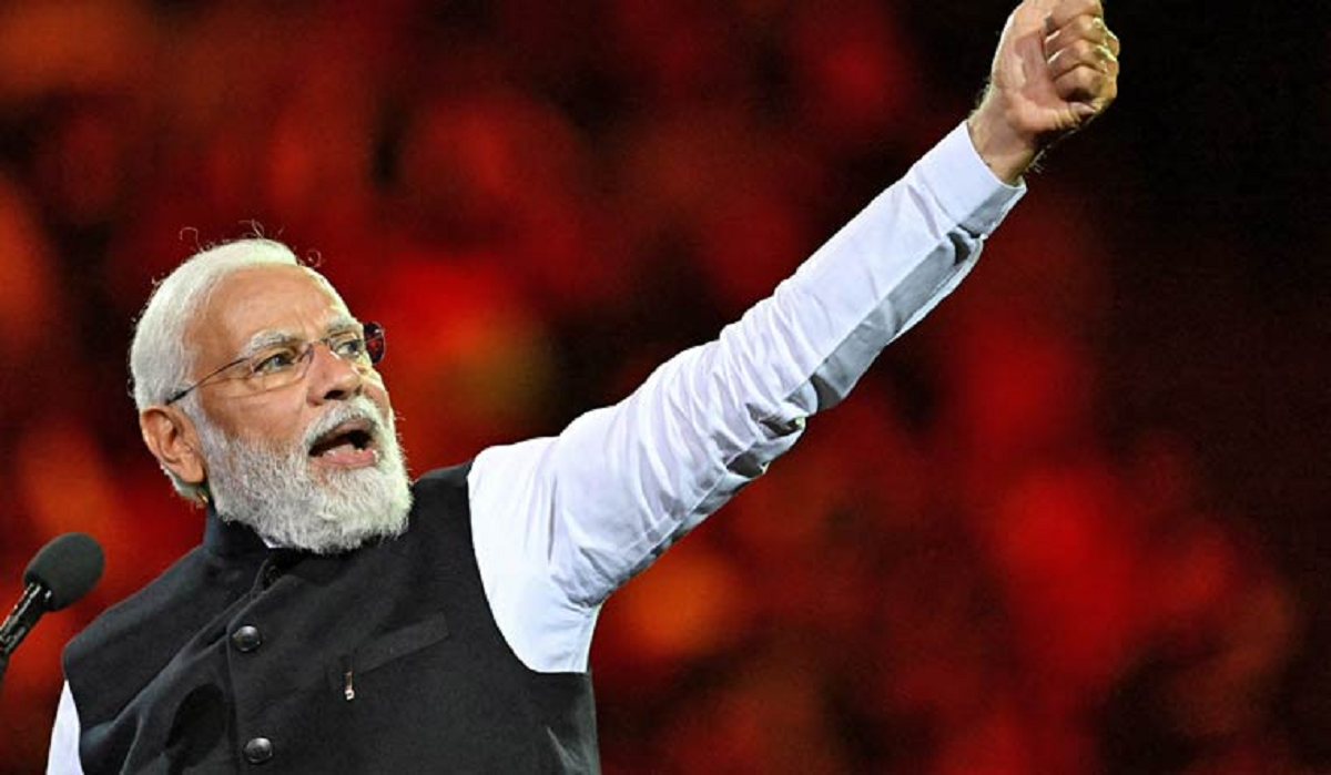 இது ஆரம்பம் தான்.. இனிமேல் இந்தியாவின் ஆட்டமே இருக்குது.. சிங்காரம்.. நீ இந்தியாவை தொட்டிருக்க கூடாது..! தொட்டவனை இந்தியா விட்டுவச்சதே இல்லை..!