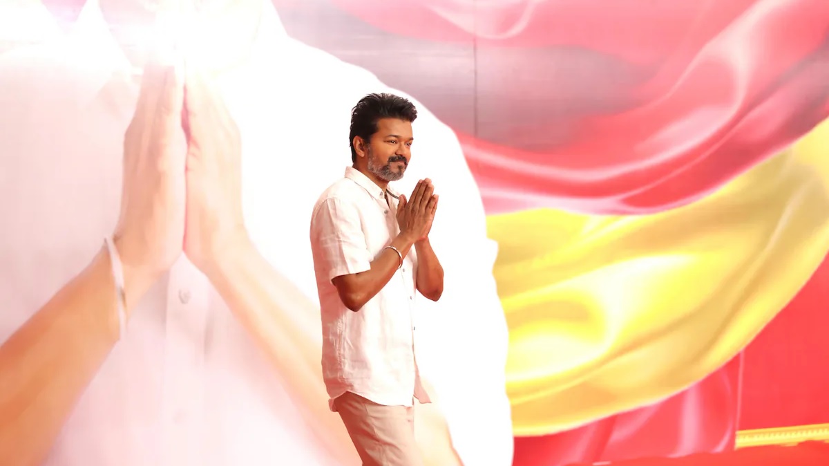 ஆரம்பிக்க போகுது விஜய்யின் அரசியல் சுற்றுப்பயணம்.. தெறிக்க போகிறது தமிழ்நாடு.. இனி திராவிட கட்சிகளுக்கு தூக்கம் இருக்காது.. பக்கா திட்டம் தயார்..!