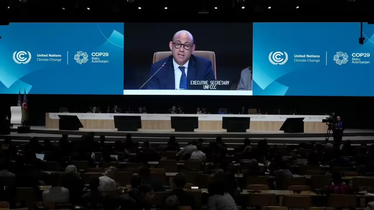 கேட்டதோ ரூ.114,755,00,00,00,000 .. ஆனால் தருவேன் என பணக்கார நாடுகள் ஒப்புக்கொண்டதோ ரூ.26,482,045,626,800 மட்டும்தான்.. இந்தியா கடும் எதிர்ப்பு.. அவசர அவசரமாக கையெழுத்தான ஒப்பந்தம்.. வளரும், ஏழை நாடுகளை ஏமாற்றும் பணக்கார நாடுகள்..
