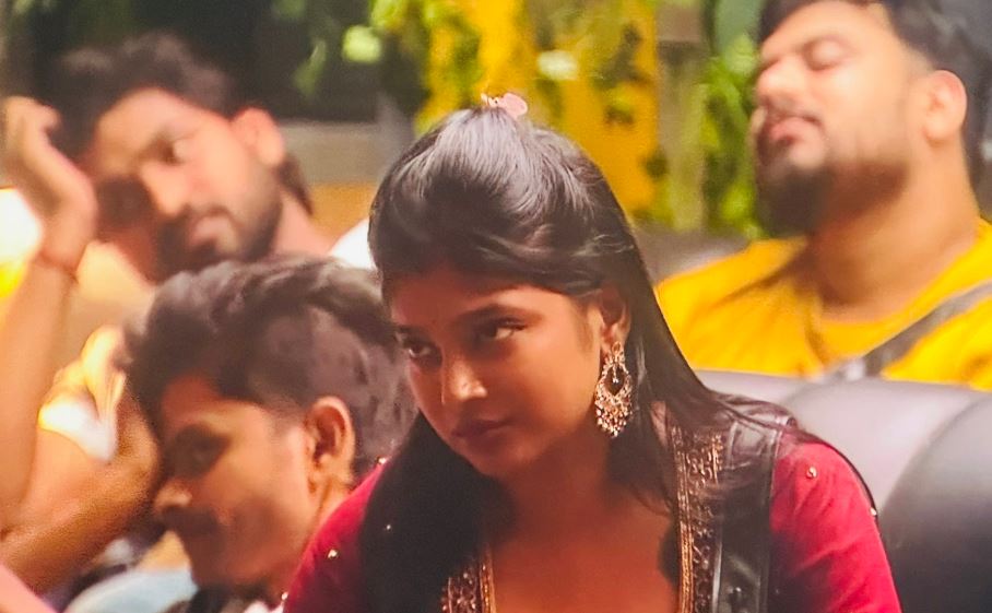 VJ Parvathy BB 9 Tamil