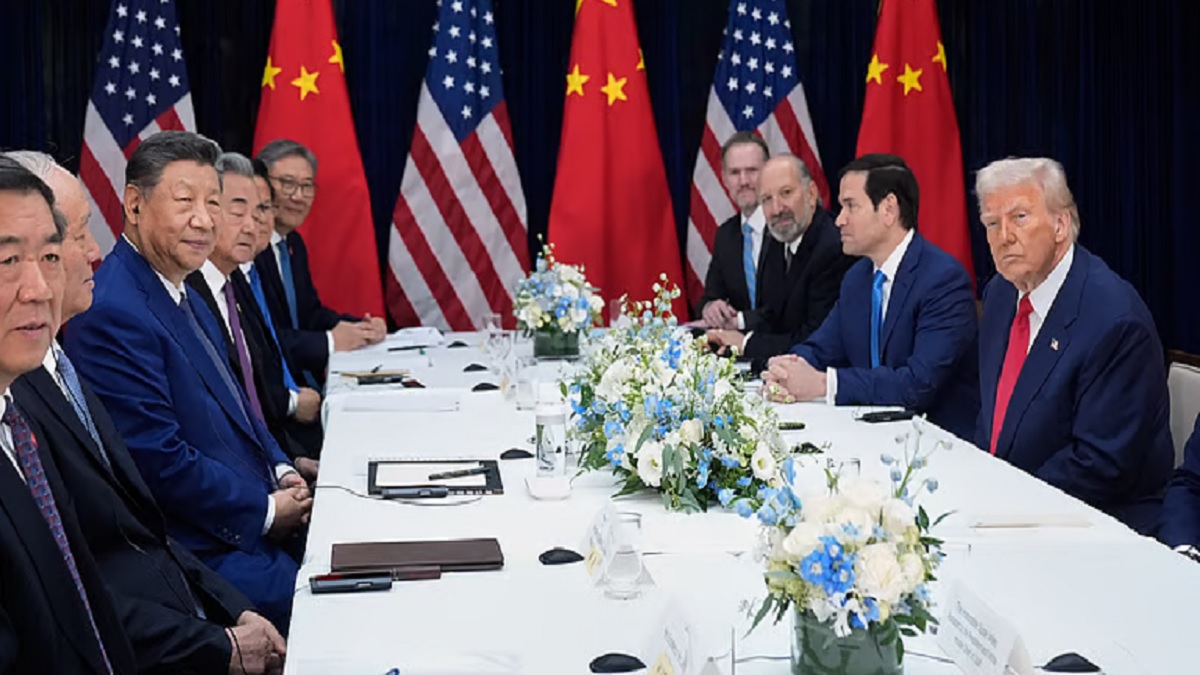 மூடிய அறையில் டிரம்ப் – ஜி ஜின்பிங் பேச்சுவார்த்தை.. இனிமேலும் பிடிவாதமாக இருந்தால் அமெரிக்காவே காலியாகிவிடும்.. படுத்தே விட்டாரய்யா டிரம்ப்? டிரம்ப் – ஜி ஜின்பிங் சந்திப்பை உன்னிப்பாக கவனிக்கும் இந்தியா.. இந்த சந்திப்பால் இந்தியாவுக்கு பிரச்சனையா?