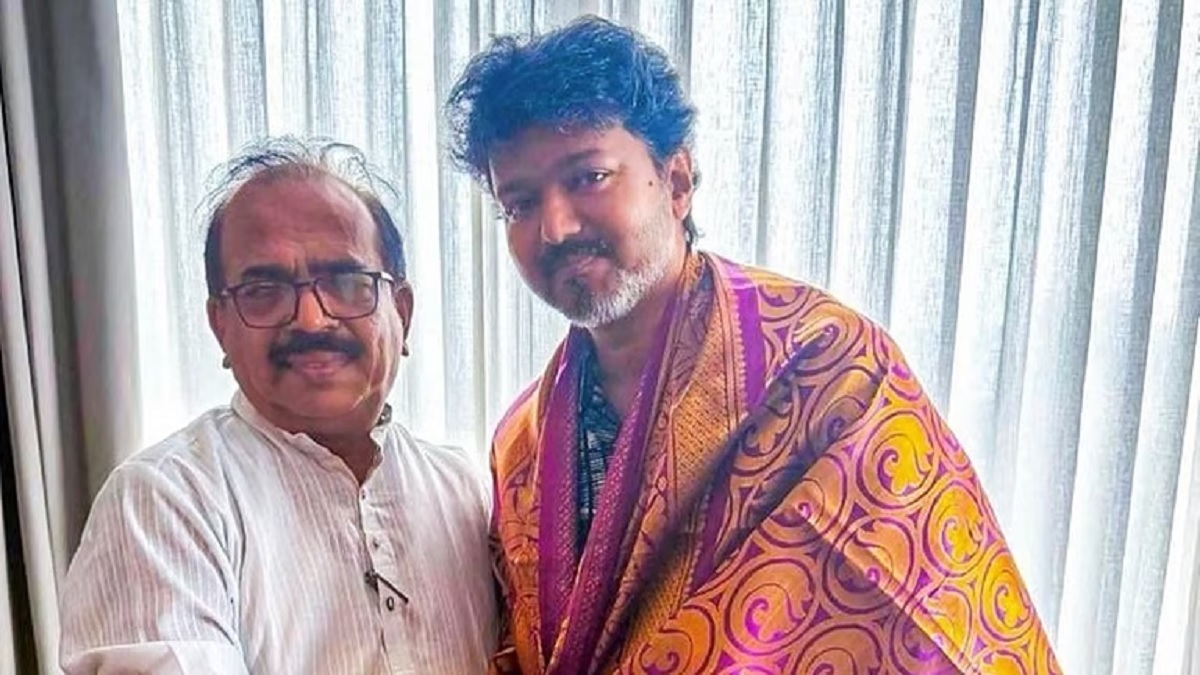 சொன்னபடியே 10 பேரை அழைத்து வந்த செங்கோட்டையன்.. தவெக காட்டில் மழை.. ஃபில்டர் செய்வது மட்டும் தான் விஜய் வேலை.. இனி திராவிட கட்சிகள் தேறாது.. விஜய் தான் வெற்றி முகம்.. நாஞ்சில் சம்பத்தை அடுத்து தவெகவில் இணைவது யார் யார்?