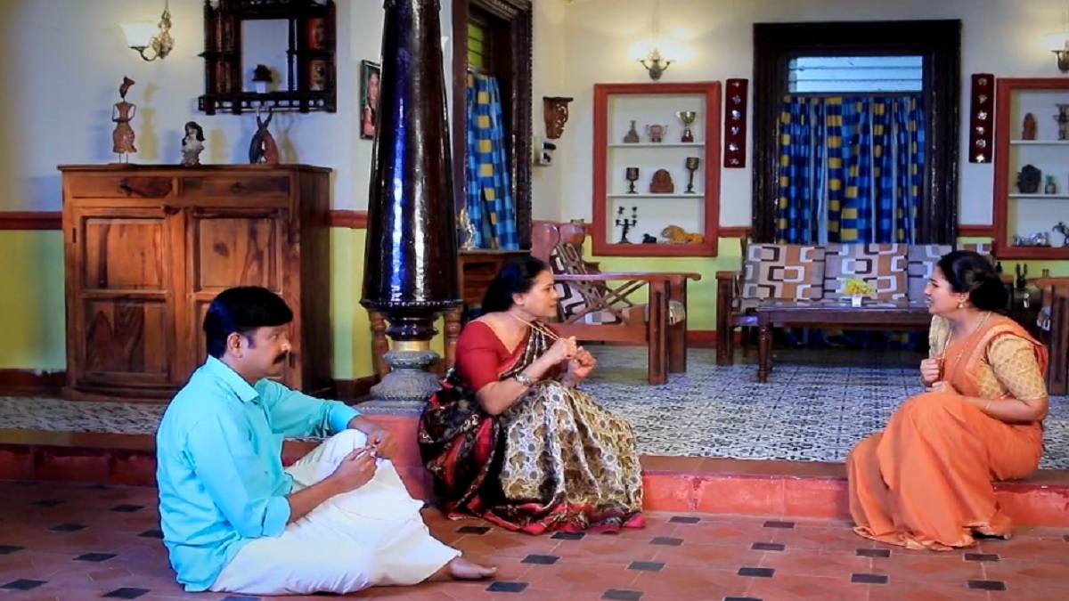 அம்மா பேச்ச கேட்டு வாழ்க்கையை சீரழித்து கொண்ட தத்தி தங்கமயில்.. பாண்டியன் வீட்டு முன் உட்கார்ந்து சாகும் வரை உண்ணாவிரதம் இரு.. அந்த குடும்பம் உன்னை ஏற்று கொள்ளும்.. நெட்டிசன்கள் கூறும் அறிவுரை..