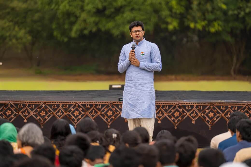 ஈஷாவில் சத்குரு முன்னிலையில் நடைபெற்ற குடியரசு தின விழா! மக்களவை உறுப்பினர் தேஜஸ்வி சூர்யா பங்கேற்பு!!