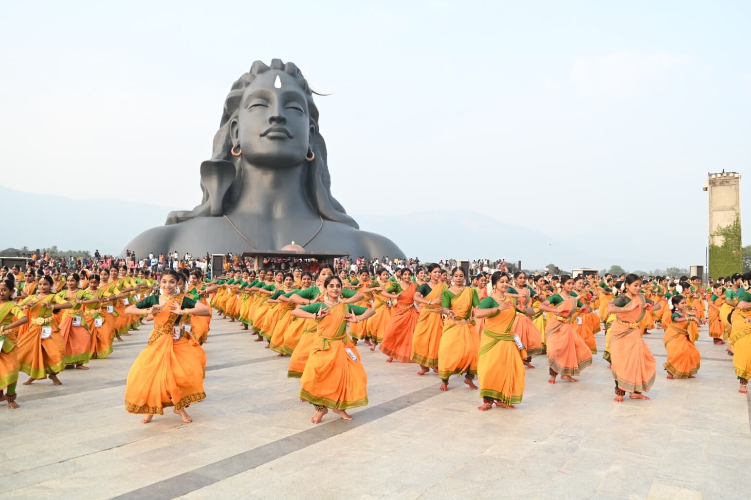 ஆருத்ரா நாளில் ஆதியோகி முன்பு நடைபெற்ற நாட்டிய நிகழ்ச்சி! கேரளா, தமிழ்நாட்டை சேர்ந்த 250-க்கும் மேற்பட்ட நடன கலைஞர்கள் பங்கேற்பு!!