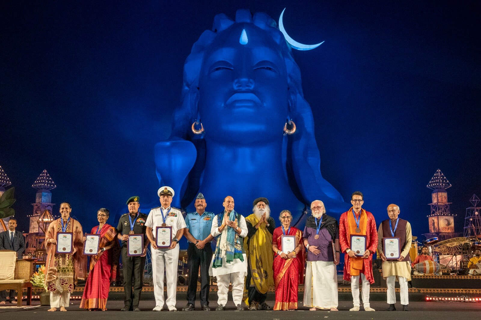 ஈஷா மஹாசிவராத்திரி: பாரத பண்பாட்டின் மறுமலர்ச்சி, சர்வதேச ஆன்மீக கொண்டாட்டம்! மத்திய அமைச்சர் ராஜ்நாத் சிங் புகழாரம்!!