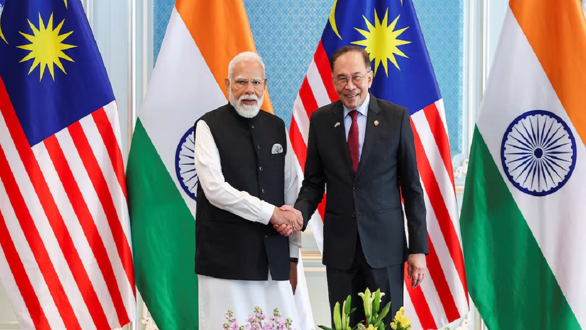 இனி எந்த தீவிரவாதியும் மலேசியா போய் ஒளிய முடியாது.. மலேசிய பயணத்தில் மோடியின் தரமான செய்கை.. இனி மலேசியா இந்தியாவின் வர்த்தக கூட்டாளி.. செமிகண்டக்டர் மற்றும் சிப் தயாரிப்பில் கைகோர்த்த இந்தியா – மலேசியா.. கிழக்காசிய நாடுகள் ஒன்று சேர்ந்தால் வல்லரசு நாடுகளின் கண்ணில் விரலை விட்டு ஆட்டலாம்..