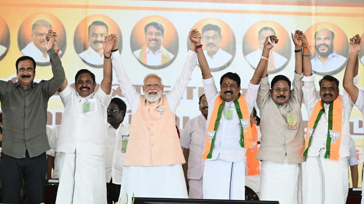 CMC.. Corruption, Mafia மற்றும் Crime என திமுக அரசை விமர்சித்த பிரதமர் மோடி.. பிரச்சார களத்தில் என்.டி.ஏ ஆட்டம் தொடங்கிவிட்டது.. ஈபிஎஸ் – தினகரன் கைகோர்ப்பு மிகப்பெரிய பிளஸ்..