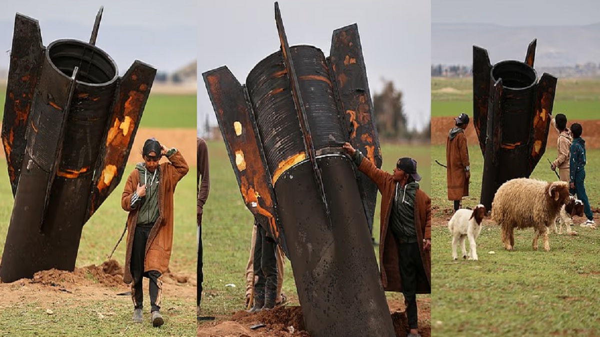 இஸ்ரேல் மீது ஈரான் ஏவிய ஏவுகணை குறி தவறி சிரியாவுக்கு சென்றதால் அதிர்ச்சி.. சிரியா ஆடு மேய்க்கும் சிறுவர்களின் விளையாட்டு பொருளாக மாறிய ஈரான் ஏவுகணை.. தொழில்நுட்ப கோளாறால் வெடிக்காத ஏவுகணை.. ஒருவேளை வெடித்திருந்தால் பல கிலோ மீட்டரில் புல் கூட முளைக்காது.. 1,600 மைல் பறந்து தாக்கும் ஏவுகணை வெடிக்காததால் தப்பித்த அப்பாவி உயிர்கள்.. சண்டை போட்டு நீங்க சாவறதா இருந்தா சாவுங்கடா? எதுக்கு அப்பாவி மக்களின் உயிர்களை பணயம் வைக்குறீங்க..!