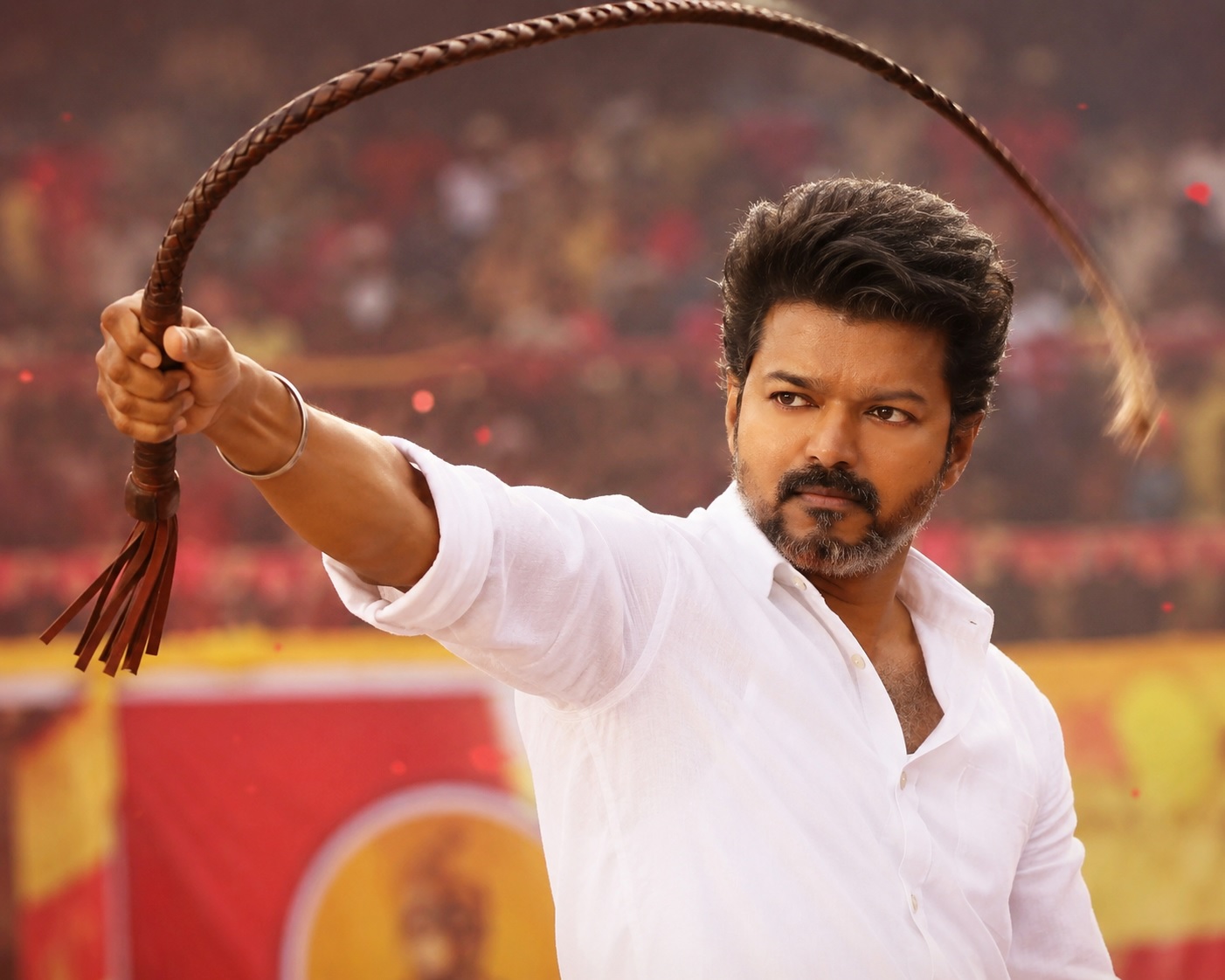 whip in cm vijay hand