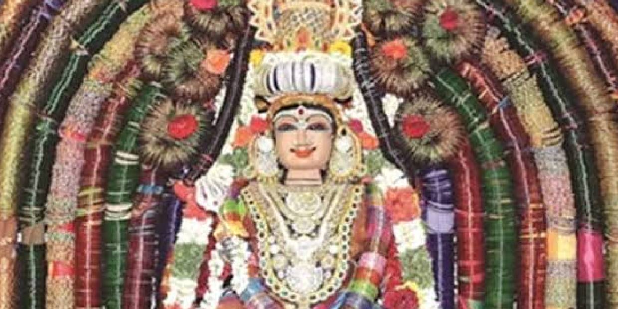 aadipooram ambaal