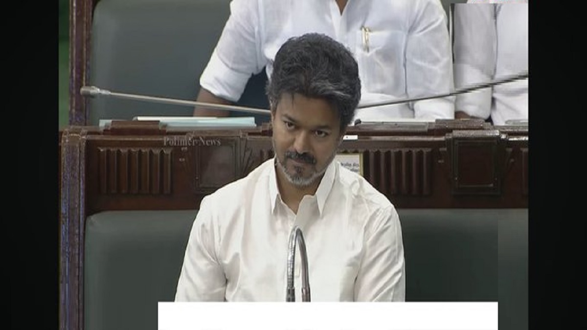 பக்கத்து நாடுகளே பேசி தீர்த்து ஒற்றுமையாகிடுறாங்க.. பக்கத்து மாநிலங்கள் பேசலாம்ன்னு தான் பெங்களூரு போகும் முயற்சியை எடுத்தேன்.. முதல்வர் விஜய்..
